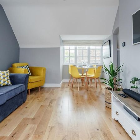 The Gem Of Central Winchester - Sleeps 4 Bagian luar foto